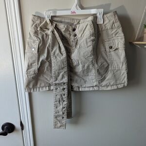 NWOT Stylish Beige Cargo Skirt With Belt for Women